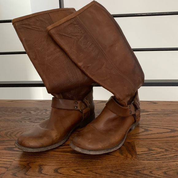 Frye boots. Classic! Go with everything! - Picture 5 of 5